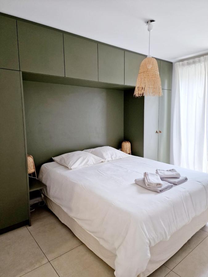 - Giens 1 4 Personnes Jardin Plancha Parking Prive - Olivier *